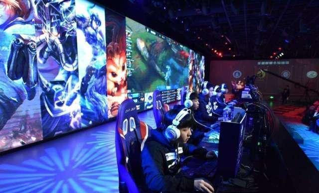 过来让队友 过来让队友